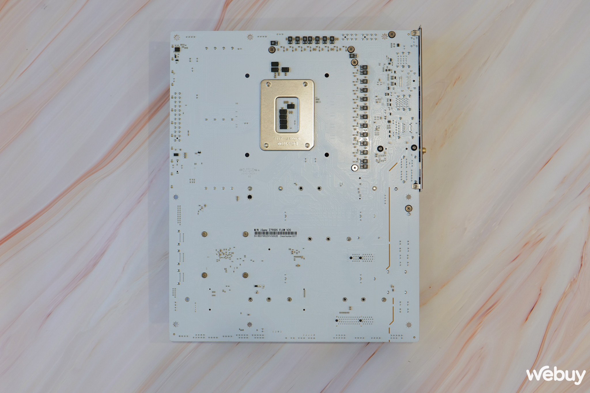 Trên tay Colorful iGame Z790D5 FLOW: mainboard màu trắng cho các cấu hình Intel cao cấp- Ảnh 6. Trên tay Colorful iGame Z790D5 FLOW: mainboard màu trắng cho các cấu hình Intel cao cấp- Ảnh 6.
