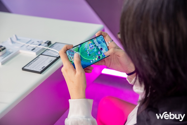 Một vòng trải nghiệm Galaxy AI khắp TP Hồ Chí Minh để thấy Samsung Một vòng trải nghiệm Galaxy AI khắp TP Hồ Chí Minh để thấy Samsung