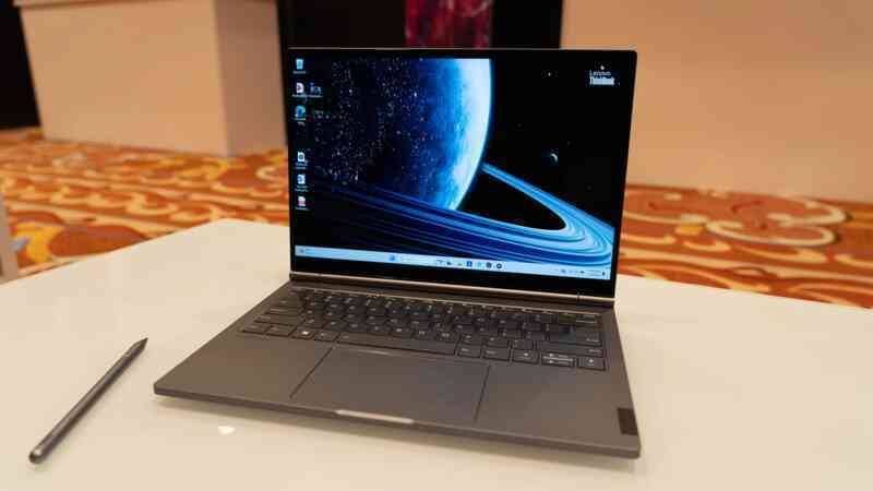 CES 2024: Lenovo ra mắt laptop chạy song song cả Windows lẫn Android