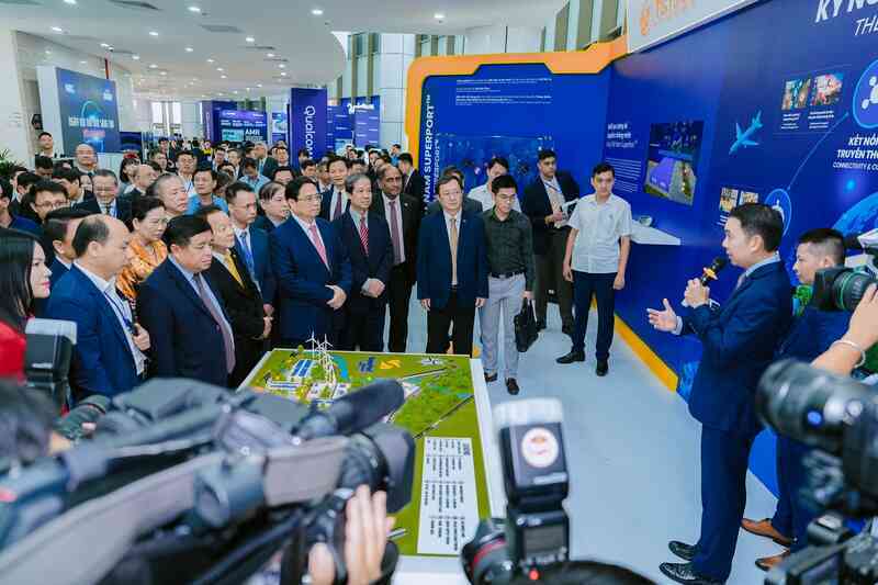 Thủ tướng cùng lãnh đạo "Big Tech" Meta, Nvidia, Samsung... và các tập đoàn Sovico, Viettel, FPT, T&T... có mặt tại sự kiện đổi mới sáng tạo lớn nhất năm 2024- Ảnh 4. Thủ tướng cùng lãnh đạo "Big Tech" Meta, Nvidia, Samsung... và các tập đoàn Sovico, Viettel, FPT, T&T... có mặt tại sự kiện đổi mới sáng tạo lớn nhất năm 2024- Ảnh 4.