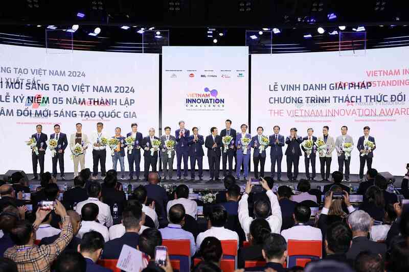 Thủ tướng cùng lãnh đạo "Big Tech" Meta, Nvidia, Samsung... và các tập đoàn Sovico, Viettel, FPT, T&T... có mặt tại sự kiện đổi mới sáng tạo lớn nhất năm 2024- Ảnh 6. Thủ tướng cùng lãnh đạo "Big Tech" Meta, Nvidia, Samsung... và các tập đoàn Sovico, Viettel, FPT, T&T... có mặt tại sự kiện đổi mới sáng tạo lớn nhất năm 2024- Ảnh 6.