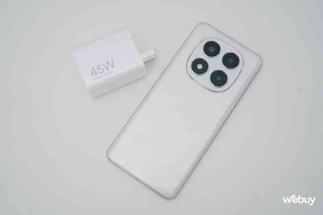 Trên tay Redmi Note 14 Pro vừa ra mắt giá chỉ hơn 5 triệu đồng: Thiết kế mới, màn cong cạnh, siêu chống nước IP69K nhưng lại cắt giảm tính năng này- Ảnh 18. Trên tay Redmi Note 14 Pro vừa ra mắt giá chỉ hơn 5 triệu đồng: Thiết kế mới, màn cong cạnh, siêu chống nước IP69K nhưng lại cắt giảm tính năng này- Ảnh 18.