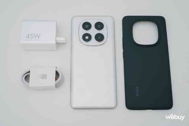 Trên tay Redmi Note 14 Pro vừa ra mắt giá chỉ hơn 5 triệu đồng: Thiết kế mới, màn cong cạnh, siêu chống nước IP69K nhưng lại cắt giảm tính năng này- Ảnh 21. Trên tay Redmi Note 14 Pro vừa ra mắt giá chỉ hơn 5 triệu đồng: Thiết kế mới, màn cong cạnh, siêu chống nước IP69K nhưng lại cắt giảm tính năng này- Ảnh 21.