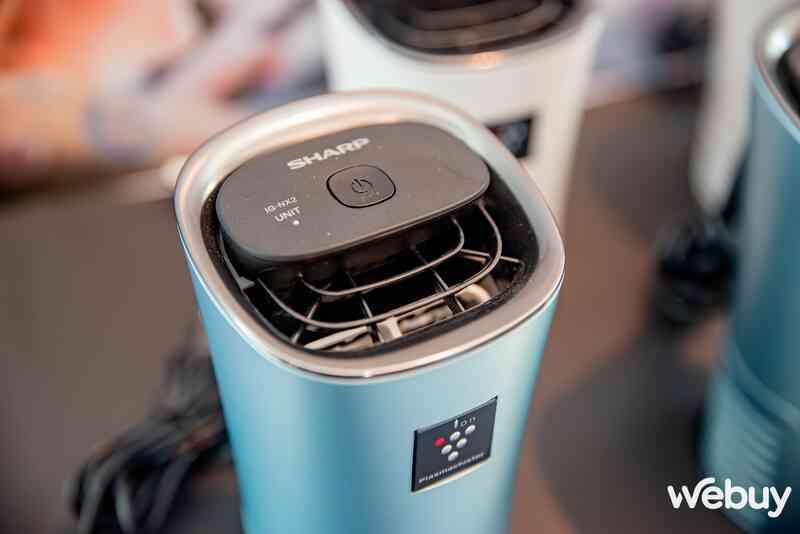 Cận cảnh máy lọc không khí SHARP Purefit mini: Kích thước gọn gàng, màu sắc nhẹ nhàng, đặc biệt công nghệ Plasmacluster ion diệt khuẩn Cận cảnh máy lọc không khí SHARP Purefit mini: Kích thước gọn gàng, màu sắc nhẹ nhàng, đặc biệt công nghệ Plasmacluster ion diệt khuẩn