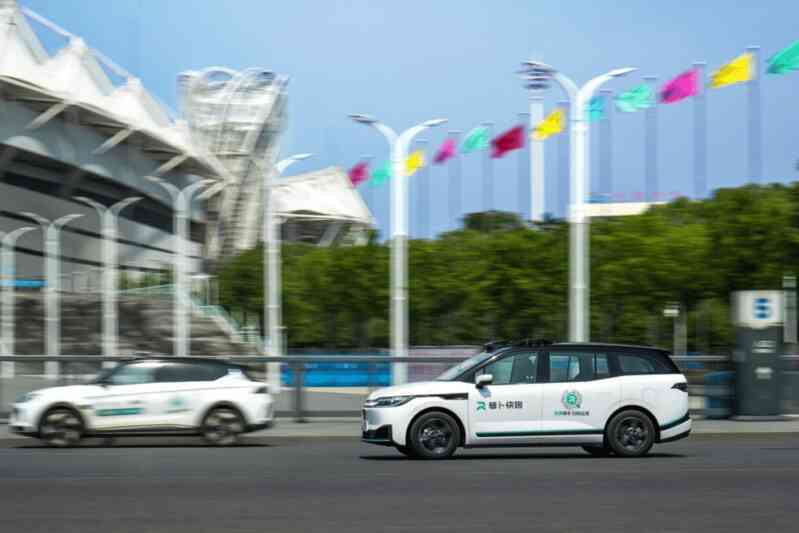 Cuộc đua taxi tự lái: Baidu 'vượt mặt' Tesla tại thị trường Trung Quốc- Ảnh 4. Cuộc đua taxi tự lái: Baidu 'vượt mặt' Tesla tại thị trường Trung Quốc- Ảnh 4.