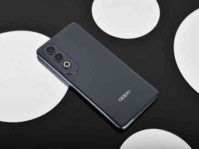 Ảnh thực tế OPPO K12 Plus: Snapdragon 7 Gen 3, pin 6.400mAh, giá chỉ hơn 6 triệu đồng
