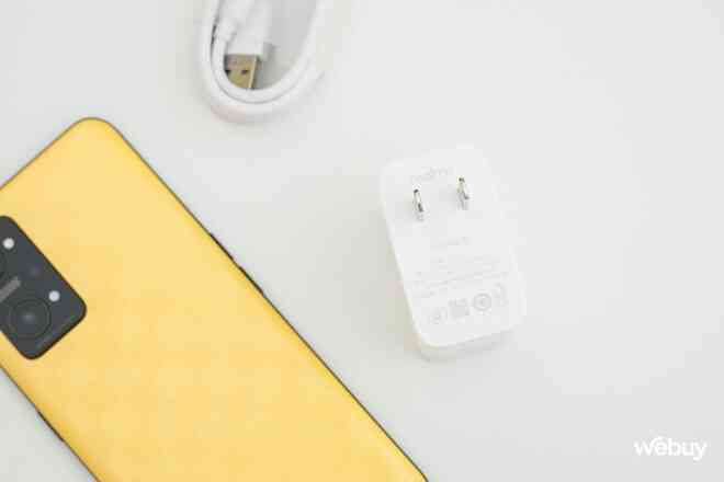 Điện thoại này giá 4,9 triệu có màn hình AMOLED 120Hz, chip "đầu 8" chơi game cực ngon, pin 5.000mAh kèm sạc nhanh 80W- Ảnh 3. Điện thoại này giá 4,9 triệu có màn hình AMOLED 120Hz, chip "đầu 8" chơi game cực ngon, pin 5.000mAh kèm sạc nhanh 80W- Ảnh 3.
