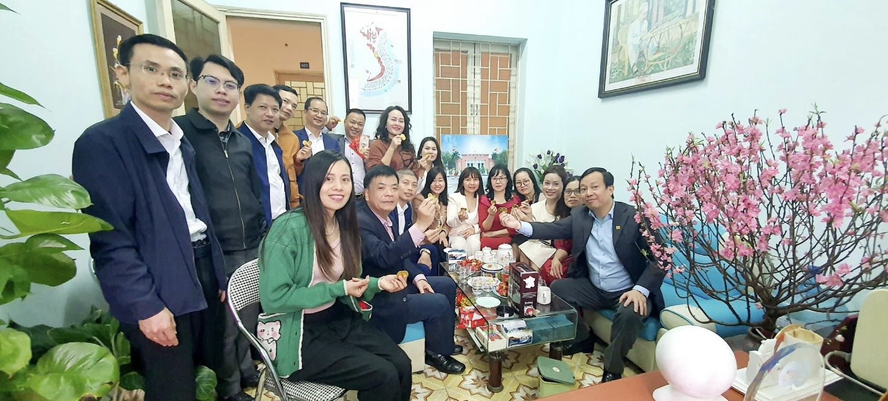 Tạp chí Thanh niên 62 năm xây dựng và phát triển, nâng tầm công tác lý luận gắn với nghiên cứu khoa học, xây dựng tòa soạn hội tụ đồng hành cùng thanh niên tiến bước vào kỷ nguyên mới- Ảnh 16. Tạp chí Thanh niên 62 năm xây dựng và phát triển, nâng tầm công tác lý luận gắn với nghiên cứu khoa học, xây dựng tòa soạn hội tụ đồng hành cùng thanh niên tiến bước vào kỷ nguyên mới- Ảnh 16.