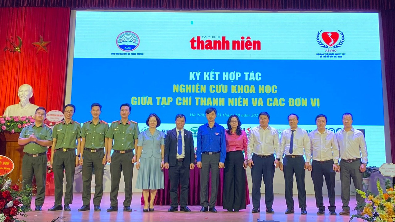 Tạp chí Thanh niên 62 năm xây dựng và phát triển, nâng tầm công tác lý luận gắn với nghiên cứu khoa học, xây dựng tòa soạn hội tụ đồng hành cùng thanh niên tiến bước vào kỷ nguyên mới- Ảnh 4. Tạp chí Thanh niên 62 năm xây dựng và phát triển, nâng tầm công tác lý luận gắn với nghiên cứu khoa học, xây dựng tòa soạn hội tụ đồng hành cùng thanh niên tiến bước vào kỷ nguyên mới- Ảnh 4.