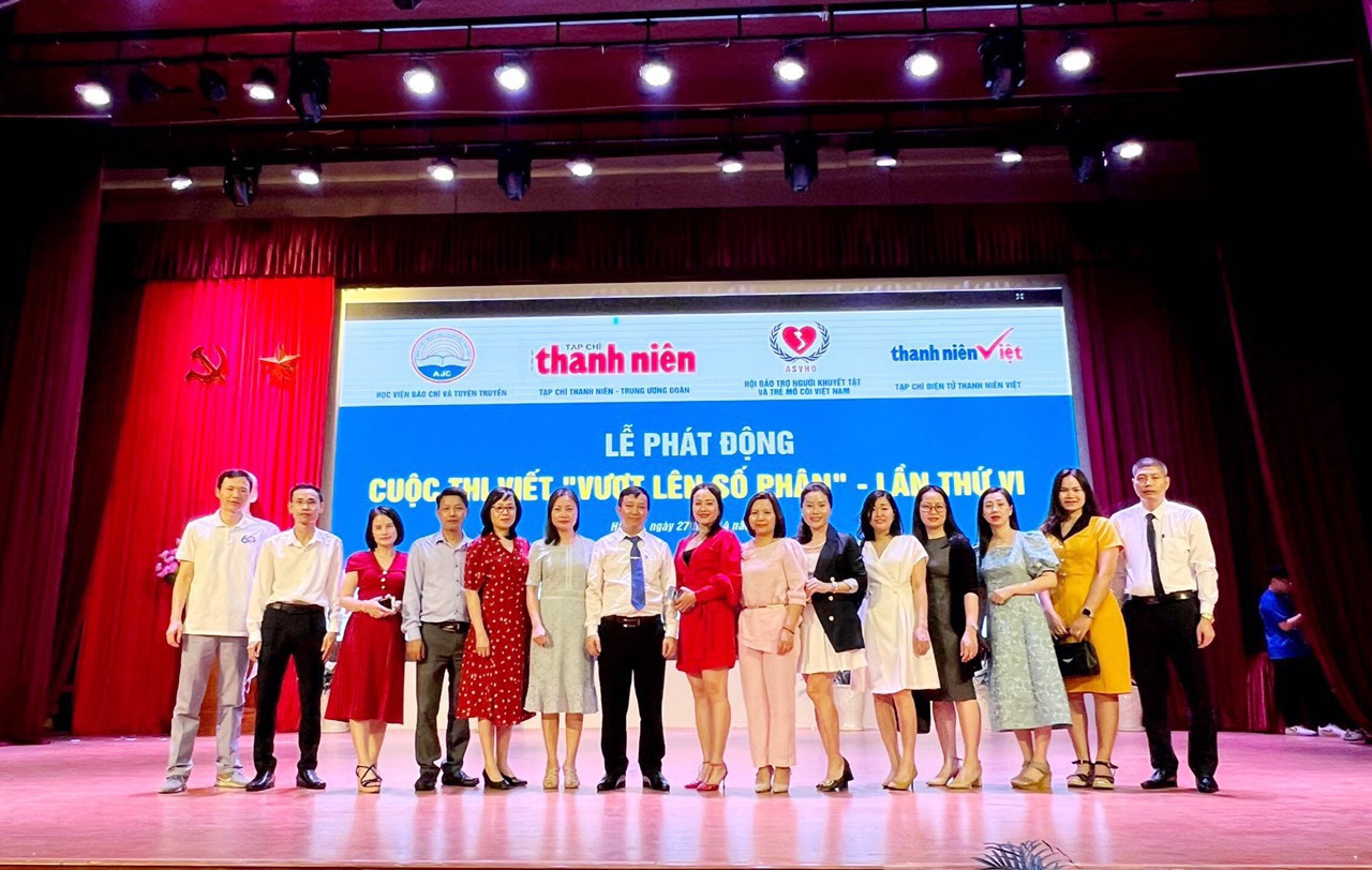 Tạp chí Thanh niên 62 năm xây dựng và phát triển, nâng tầm công tác lý luận gắn với nghiên cứu khoa học, xây dựng tòa soạn hội tụ đồng hành cùng thanh niên tiến bước vào kỷ nguyên mới- Ảnh 7. Tạp chí Thanh niên 62 năm xây dựng và phát triển, nâng tầm công tác lý luận gắn với nghiên cứu khoa học, xây dựng tòa soạn hội tụ đồng hành cùng thanh niên tiến bước vào kỷ nguyên mới- Ảnh 7.
