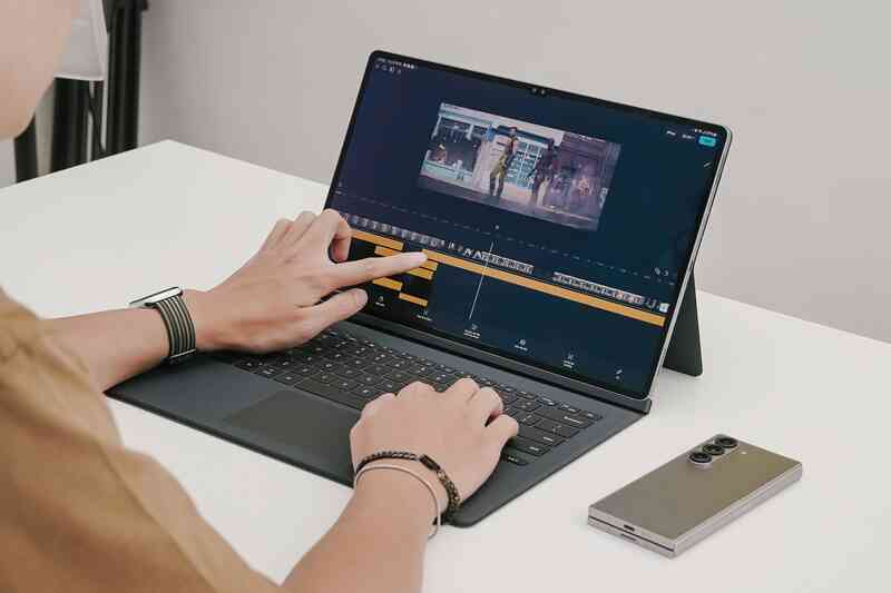 Đánh giá hiệu năng chip Dimensity 9300+ trên Galaxy Tab S10 Ultra: Chơi game đồ họa nặng cực mượt, điểm AnTuTu hơn 2 triệu, xứng đáng "ông vua" phân khúc gaming cao cấp- Ảnh 9. Đánh giá hiệu năng chip Dimensity 9300+ trên Galaxy Tab S10 Ultra: Chơi game đồ họa nặng cực mượt, điểm AnTuTu hơn 2 triệu, xứng đáng "ông vua" phân khúc gaming cao cấp- Ảnh 9.