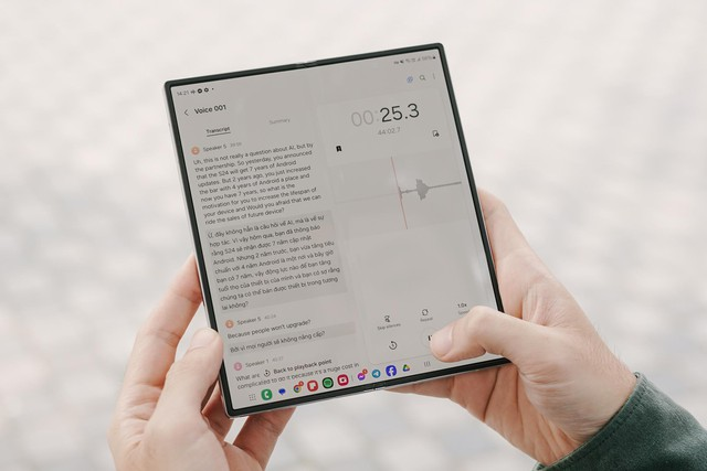 Mua bộ đôi Galaxy Z series vào lúc này, người dùng vẫn yên tâm tận hưởng công nghệ cao cấp mới nhất trên thị trường- Ảnh 5. Mua bộ đôi Galaxy Z series vào lúc này, người dùng vẫn yên tâm tận hưởng công nghệ cao cấp mới nhất trên thị trường- Ảnh 5.