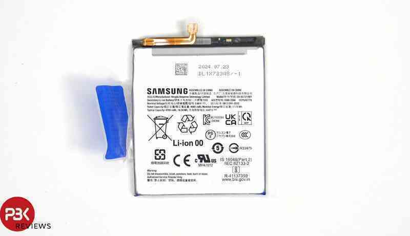 Galaxy S24 FE được đánh giá cao bởi thiết kế dễ sửa chữa- Ảnh 9. Galaxy S24 FE được đánh giá cao bởi thiết kế dễ sửa chữa- Ảnh 9.