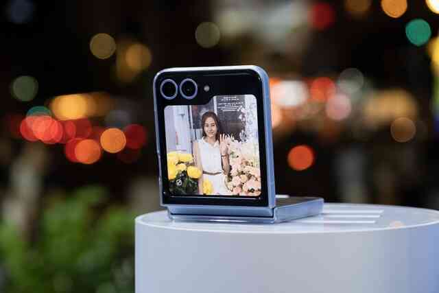 Giới trẻ hào hứng check-in Interactive Galaxy AI Cafe tại Saigon Centre: Chỉ một chạm, chia sẻ muôn cảm xúc- Ảnh 3. Giới trẻ hào hứng check-in Interactive Galaxy AI Cafe tại Saigon Centre: Chỉ một chạm, chia sẻ muôn cảm xúc- Ảnh 3.
