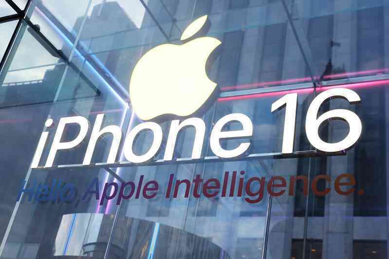 AI không mang lại phép màu như kỳ vọng, Apple cắt giảm 10 triệu đơn hàng iPhone 16- Ảnh 2. AI không mang lại phép màu như kỳ vọng, Apple cắt giảm 10 triệu đơn hàng iPhone 16- Ảnh 2.