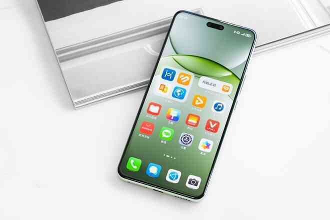 Cận cảnh smartphone tầm trung mới của Huawei: Giá hơn 13 triệu nhưng hiệu năng thua điện thoại 5 triệu- Ảnh 27. Cận cảnh smartphone tầm trung mới của Huawei: Giá hơn 13 triệu nhưng hiệu năng thua điện thoại 5 triệu- Ảnh 27.