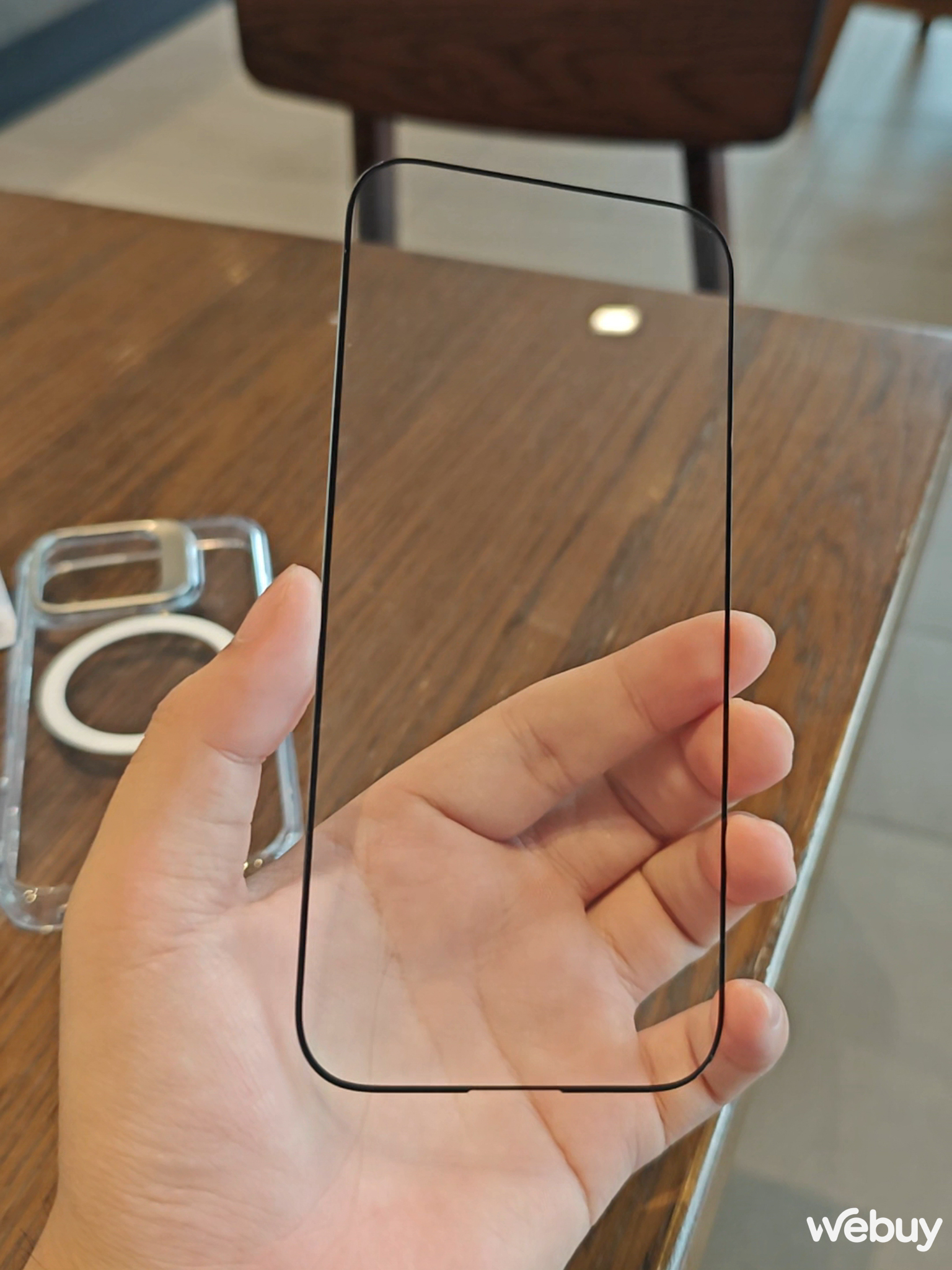 Dán màn hình cho iPhone 16 series cần lưu ý điểm này nếu không muốn Camera Control trở nên vô dụng- Ảnh 4. Dán màn hình cho iPhone 16 series cần lưu ý điểm này nếu không muốn Camera Control trở nên vô dụng- Ảnh 4.