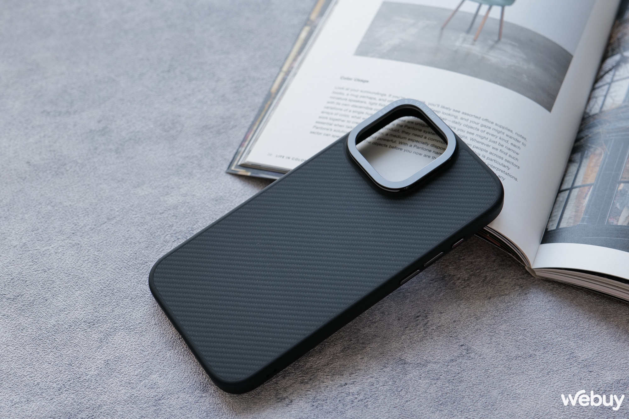 Ốp lưng iPhone 16 Pro Max cho người 'lowkey' thích sự bền bỉ- Ảnh 5. Ốp lưng iPhone 16 Pro Max cho người 'lowkey' thích sự bền bỉ- Ảnh 5.