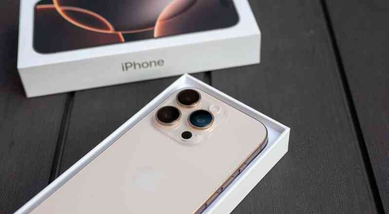 Vì sao Indonesia ra lệnh cấm bán iPhone 16, Apple Watch Series 10?