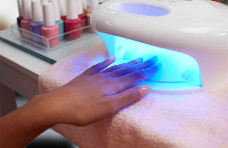 curing_gel_polish.jpg curing_gel_polish.jpg