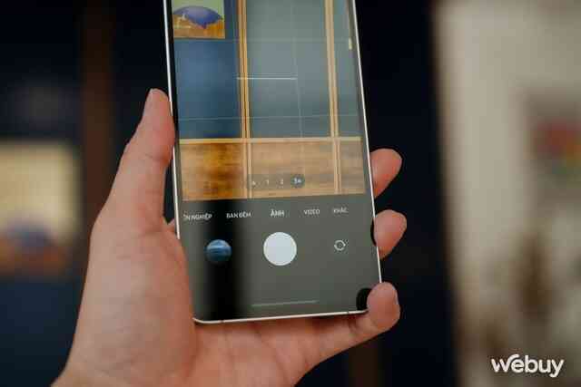 1 tháng dùng Galaxy S24 FE: Chụp đẹp hơn, game “ngon” hơn, thêm AI nhưng còn 1 điểm duy nhất có thể khiến Samfan “lấn cấn”- Ảnh 2. 1 tháng dùng Galaxy S24 FE: Chụp đẹp hơn, game “ngon” hơn, thêm AI nhưng còn 1 điểm duy nhất có thể khiến Samfan “lấn cấn”- Ảnh 2.