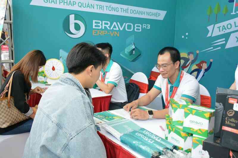 25 năm BRAVO – Dấu ấn từ trách nhiệm xã hội đến ứng dụng công nghệ vào thực tiễn- Ảnh 2. 25 năm BRAVO – Dấu ấn từ trách nhiệm xã hội đến ứng dụng công nghệ vào thực tiễn- Ảnh 2.