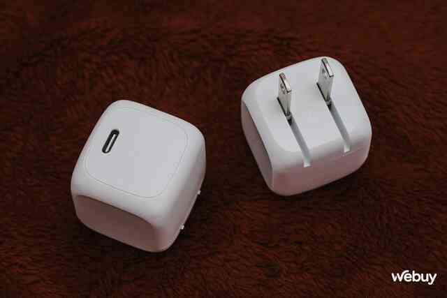 Củ sạc nhanh siêu bé cho người dùng iPhone: Made in Indonesia, nặng chỉ 38g, công suất 20W, giá 300.000 đồng- Ảnh 10. Củ sạc nhanh siêu bé cho người dùng iPhone: Made in Indonesia, nặng chỉ 38g, công suất 20W, giá 300.000 đồng- Ảnh 10.