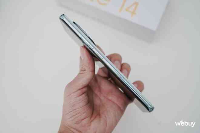 Trên tay Redmi Note 14 Pro+: Điện thoại Xiaomi giá hơn 7 triệu có thiết kế đẹp, camera 50MP, chip Snapdragon 7s Gen 3, pin khủng 6.200mAh- Ảnh 6. Trên tay Redmi Note 14 Pro+: Điện thoại Xiaomi giá hơn 7 triệu có thiết kế đẹp, camera 50MP, chip Snapdragon 7s Gen 3, pin khủng 6.200mAh- Ảnh 6.