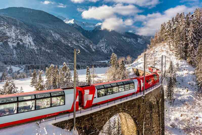 Glacier Express: 'Tàu tốc hành' chậm nhất thế giới, mất 8 giờ để đi gần 300 km!- Ảnh 3. Glacier Express: 'Tàu tốc hành' chậm nhất thế giới, mất 8 giờ để đi gần 300 km!- Ảnh 3.