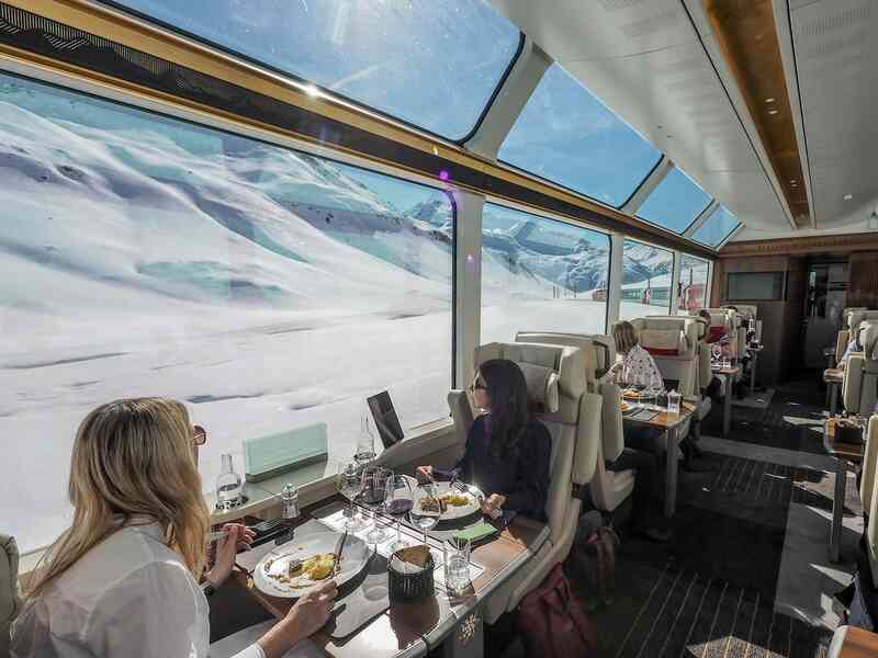 Glacier Express: 'Tàu tốc hành' chậm nhất thế giới, mất 8 giờ để đi gần 300 km!- Ảnh 4. Glacier Express: 'Tàu tốc hành' chậm nhất thế giới, mất 8 giờ để đi gần 300 km!- Ảnh 4.
