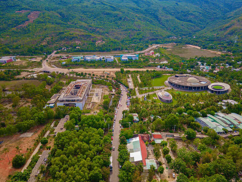 Đại lộ khoa học đầu tiên ở Việt Nam: Đầu tư trăm tỷ làm mô hình vũ trụ, FPT rót nghìn tỷ làm tổ hợp công nghệ cho 20.000 người