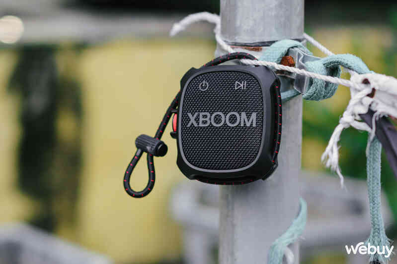 Đánh giá loa nhỏ gọn LG XBOOM Go XG2T: Không hoàn hảo nhưng dùng đúng mục đích sẽ rất 'vui vẻ'- Ảnh 11. Đánh giá loa nhỏ gọn LG XBOOM Go XG2T: Không hoàn hảo nhưng dùng đúng mục đích sẽ rất 'vui vẻ'- Ảnh 11.