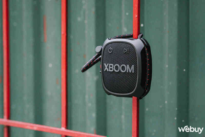Đánh giá loa nhỏ gọn LG XBOOM Go XG2T: Không hoàn hảo nhưng dùng đúng mục đích sẽ rất 'vui vẻ'- Ảnh 9. Đánh giá loa nhỏ gọn LG XBOOM Go XG2T: Không hoàn hảo nhưng dùng đúng mục đích sẽ rất 'vui vẻ'- Ảnh 9.