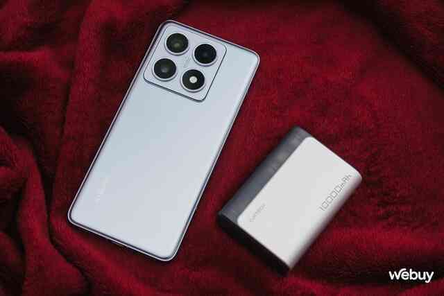 Trên tay pin dự phòng Xiaomi "quốc dân": Thiết kế siêu nhỏ gọn, nhiều màu sắc, dung lượng 10.000mAh 33W, giá sale chỉ hơn 300.000 đồng- Ảnh 16. Trên tay pin dự phòng Xiaomi "quốc dân": Thiết kế siêu nhỏ gọn, nhiều màu sắc, dung lượng 10.000mAh 33W, giá sale chỉ hơn 300.000 đồng- Ảnh 16.