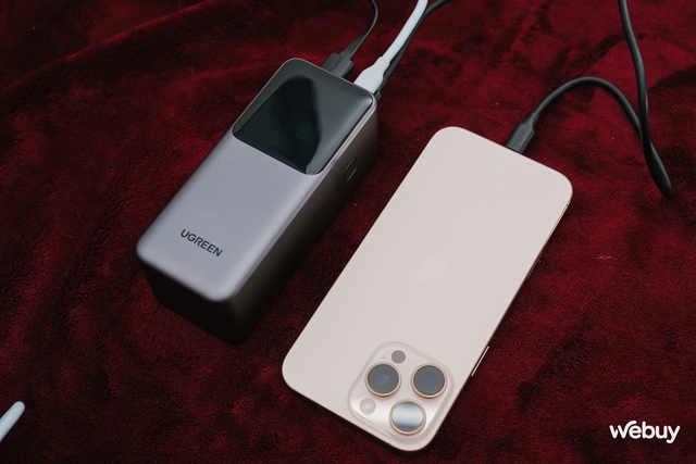 Đây là pin dự phòng 20.000mAh, công suất 130W: Thiết kế cực nhỏ gọn, tích hợp cả màn hình, sạc được cả laptop mà giá chỉ hơn 1 triệu đồng- Ảnh 9. Đây là pin dự phòng 20.000mAh, công suất 130W: Thiết kế cực nhỏ gọn, tích hợp cả màn hình, sạc được cả laptop mà giá chỉ hơn 1 triệu đồng- Ảnh 9.