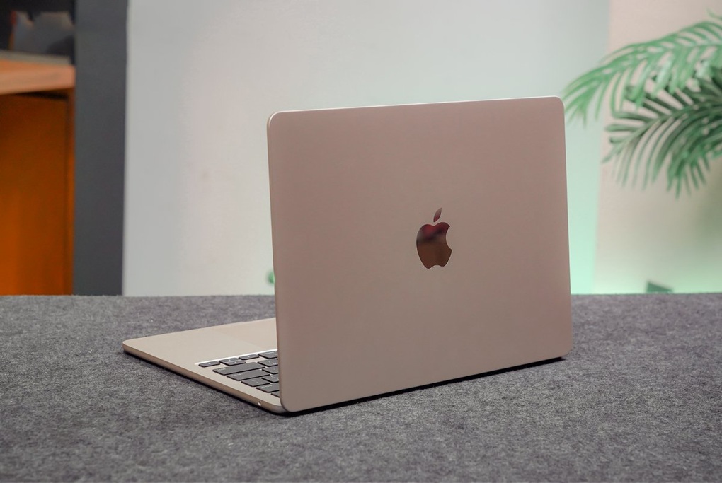 Giá MacBook Air M3 giảm sâu tại Việt Nam