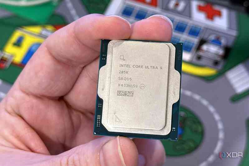 Mới được 1 năm, chip Core i9-14900K đã bị trang công nghệ uy tín đánh giá lỗi nặng đến độ "không dùng nổi", buộc phải chuyển sang AMD- Ảnh 2. Mới được 1 năm, chip Core i9-14900K đã bị trang công nghệ uy tín đánh giá lỗi nặng đến độ "không dùng nổi", buộc phải chuyển sang AMD- Ảnh 2.
