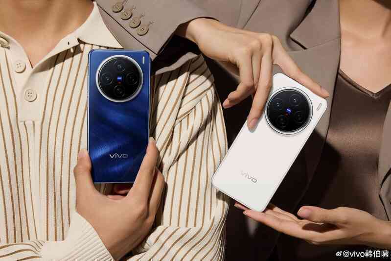 Xu hướng Trí tuệ Nhân tạo trên điện thoại: 25% người dùng lên đời Samsung vì thích AI, dự kiến 58% điện thoại sẽ tích hợp trong năm tới- Ảnh 5. Xu hướng Trí tuệ Nhân tạo trên điện thoại: 25% người dùng lên đời Samsung vì thích AI, dự kiến 58% điện thoại sẽ tích hợp trong năm tới- Ảnh 5.