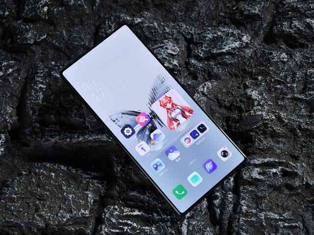 Cận cảnh smartphone chơi game pin 7.050mAh, camera ẩn màn hình, chip Snapdragon 8 Elite cực mạnh, giá ngang iPhone 16- Ảnh 7. Cận cảnh smartphone chơi game pin 7.050mAh, camera ẩn màn hình, chip Snapdragon 8 Elite cực mạnh, giá ngang iPhone 16- Ảnh 7.