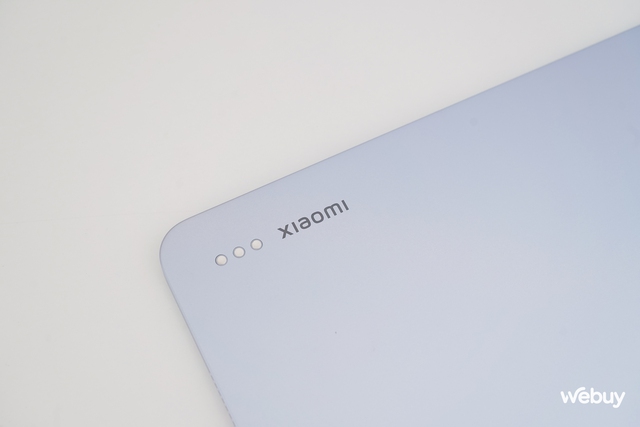 Cận cảnh Xiaomi Pad 7: Thiết kế đẹp như iPad Pro, chip Snapdragon 7+ Gen 3, có cả bàn phím "bay" như Magic Keyboard, giá chỉ hơn 8 triệu đồng- Ảnh 14. Cận cảnh Xiaomi Pad 7: Thiết kế đẹp như iPad Pro, chip Snapdragon 7+ Gen 3, có cả bàn phím "bay" như Magic Keyboard, giá chỉ hơn 8 triệu đồng- Ảnh 14.