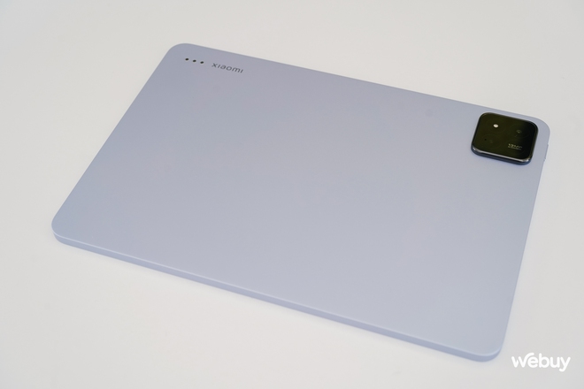 Cận cảnh Xiaomi Pad 7: Thiết kế đẹp như iPad Pro, chip Snapdragon 7+ Gen 3, có cả bàn phím "bay" như Magic Keyboard, giá chỉ hơn 8 triệu đồng- Ảnh 3. Cận cảnh Xiaomi Pad 7: Thiết kế đẹp như iPad Pro, chip Snapdragon 7+ Gen 3, có cả bàn phím "bay" như Magic Keyboard, giá chỉ hơn 8 triệu đồng- Ảnh 3.
