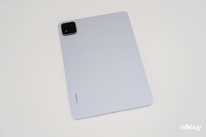 Cận cảnh Xiaomi Pad 7: Thiết kế đẹp như iPad Pro, chip Snapdragon 7+ Gen 3, có cả bàn phím "bay" như Magic Keyboard, giá chỉ hơn 8 triệu đồng- Ảnh 4. Cận cảnh Xiaomi Pad 7: Thiết kế đẹp như iPad Pro, chip Snapdragon 7+ Gen 3, có cả bàn phím "bay" như Magic Keyboard, giá chỉ hơn 8 triệu đồng- Ảnh 4.