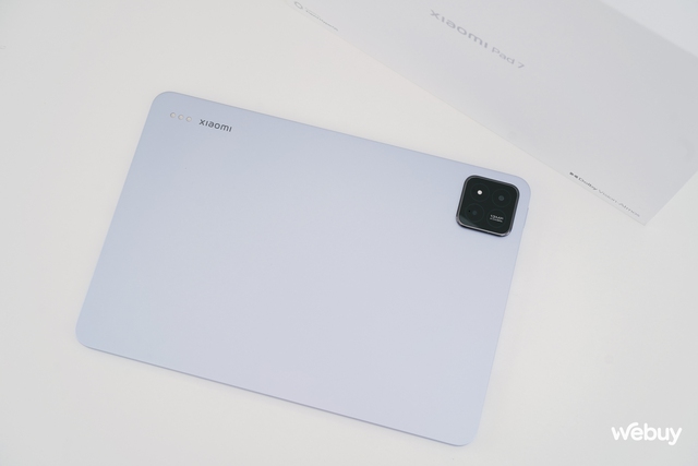 Cận cảnh Xiaomi Pad 7: Thiết kế đẹp như iPad Pro, chip Snapdragon 7+ Gen 3, có cả bàn phím "bay" như Magic Keyboard, giá chỉ hơn 8 triệu đồng- Ảnh 7. Cận cảnh Xiaomi Pad 7: Thiết kế đẹp như iPad Pro, chip Snapdragon 7+ Gen 3, có cả bàn phím "bay" như Magic Keyboard, giá chỉ hơn 8 triệu đồng- Ảnh 7.