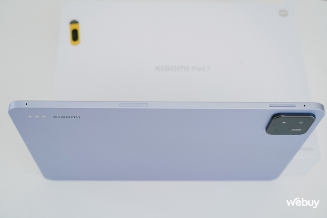 Cận cảnh Xiaomi Pad 7: Thiết kế đẹp như iPad Pro, chip Snapdragon 7+ Gen 3, có cả bàn phím "bay" như Magic Keyboard, giá chỉ hơn 8 triệu đồng- Ảnh 8. Cận cảnh Xiaomi Pad 7: Thiết kế đẹp như iPad Pro, chip Snapdragon 7+ Gen 3, có cả bàn phím "bay" như Magic Keyboard, giá chỉ hơn 8 triệu đồng- Ảnh 8.