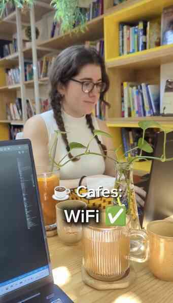 Nói du lịch Việt Nam wifi rất tệ, hai khách Tây nỗ lực chứng minh bạn đã lầm to, đến cả đồng lúa còn có mạng để dùng- Ảnh 2. Nói du lịch Việt Nam wifi rất tệ, hai khách Tây nỗ lực chứng minh bạn đã lầm to, đến cả đồng lúa còn có mạng để dùng- Ảnh 2.