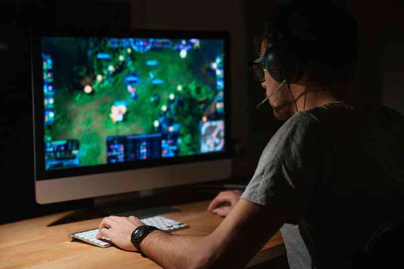 Truy cập internet tốc độ cao đang khiến chúng ta béo lên- Ảnh 2. Truy cập internet tốc độ cao đang khiến chúng ta béo lên- Ảnh 2.