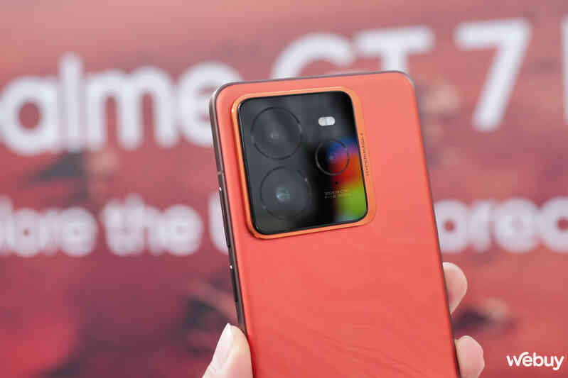 TinCongNghe - Realme GT7 Pro - 2.jpg TinCongNghe - Realme GT7 Pro - 2.jpg