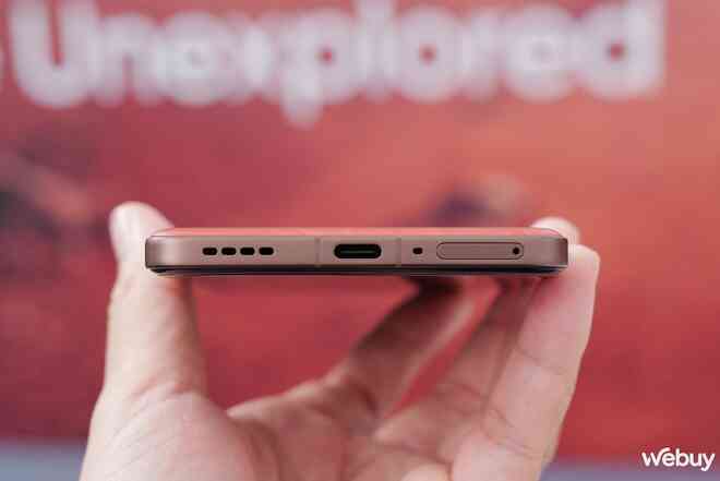 Trên tay realme GT7 Pro với thiết kế mới: Snapdragon 8 Elite cực mạnh, pin siêu khủng 6.500mAh, có một nâng cấp đáng giá sẽ thành xu hướng của năm sau- Ảnh 20. Trên tay realme GT7 Pro với thiết kế mới: Snapdragon 8 Elite cực mạnh, pin siêu khủng 6.500mAh, có một nâng cấp đáng giá sẽ thành xu hướng của năm sau- Ảnh 20.