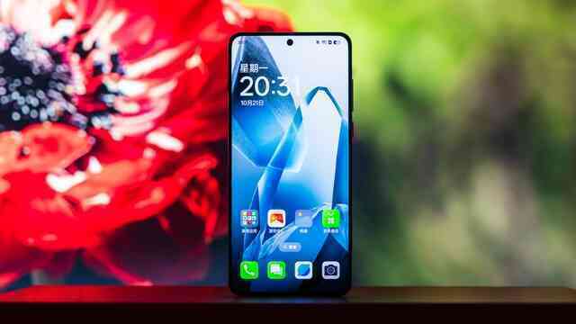 Ảnh thực tế đối thủ "nặng ký" của Xiaomi 15: Mặt lưng giả da, Snapdragon 8 Elite cực mạnh, chống nước IP69, pin 6.000mAh, giá 15,9 triệu đồng- Ảnh 6. Ảnh thực tế đối thủ "nặng ký" của Xiaomi 15: Mặt lưng giả da, Snapdragon 8 Elite cực mạnh, chống nước IP69, pin 6.000mAh, giá 15,9 triệu đồng- Ảnh 6.