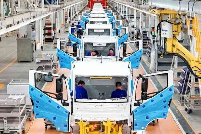 Trung Quốc đưa robot Trung Quốc đưa robot
